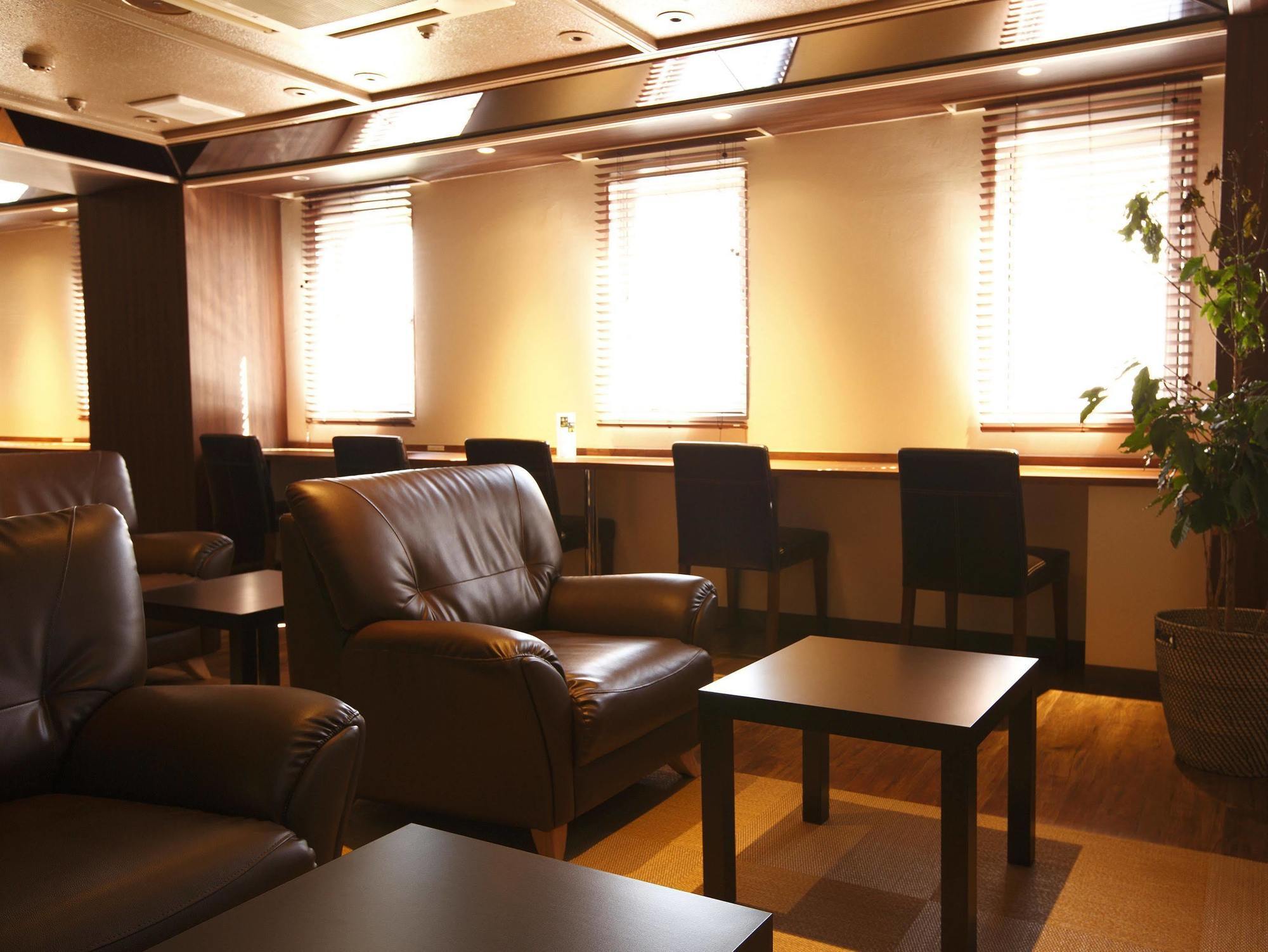 Shinjuku Kuyakusho-Mae Capsule Hotel Tokyo Ngoại thất bức ảnh