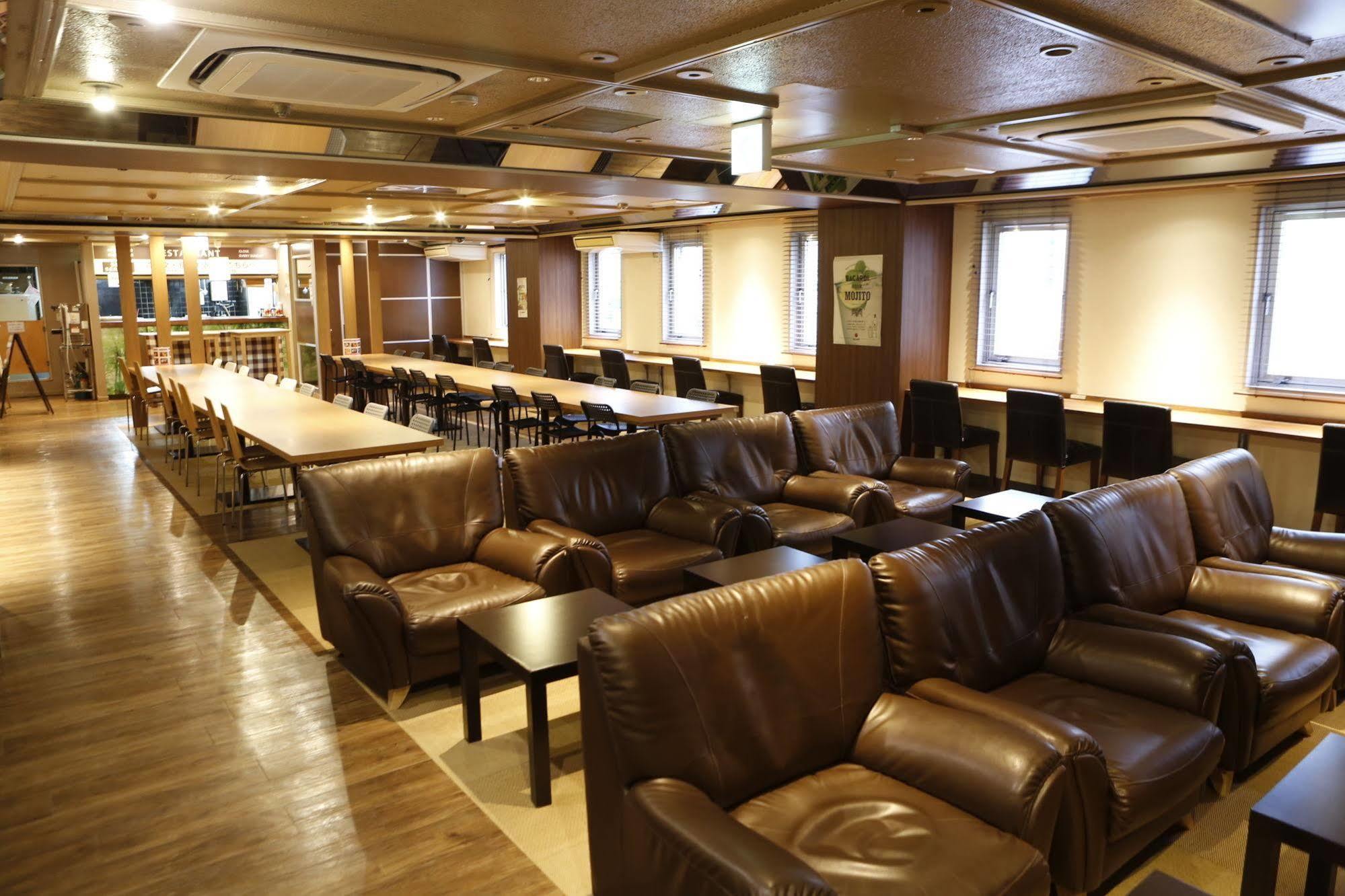 Shinjuku Kuyakusho-Mae Capsule Hotel Tokyo Ngoại thất bức ảnh