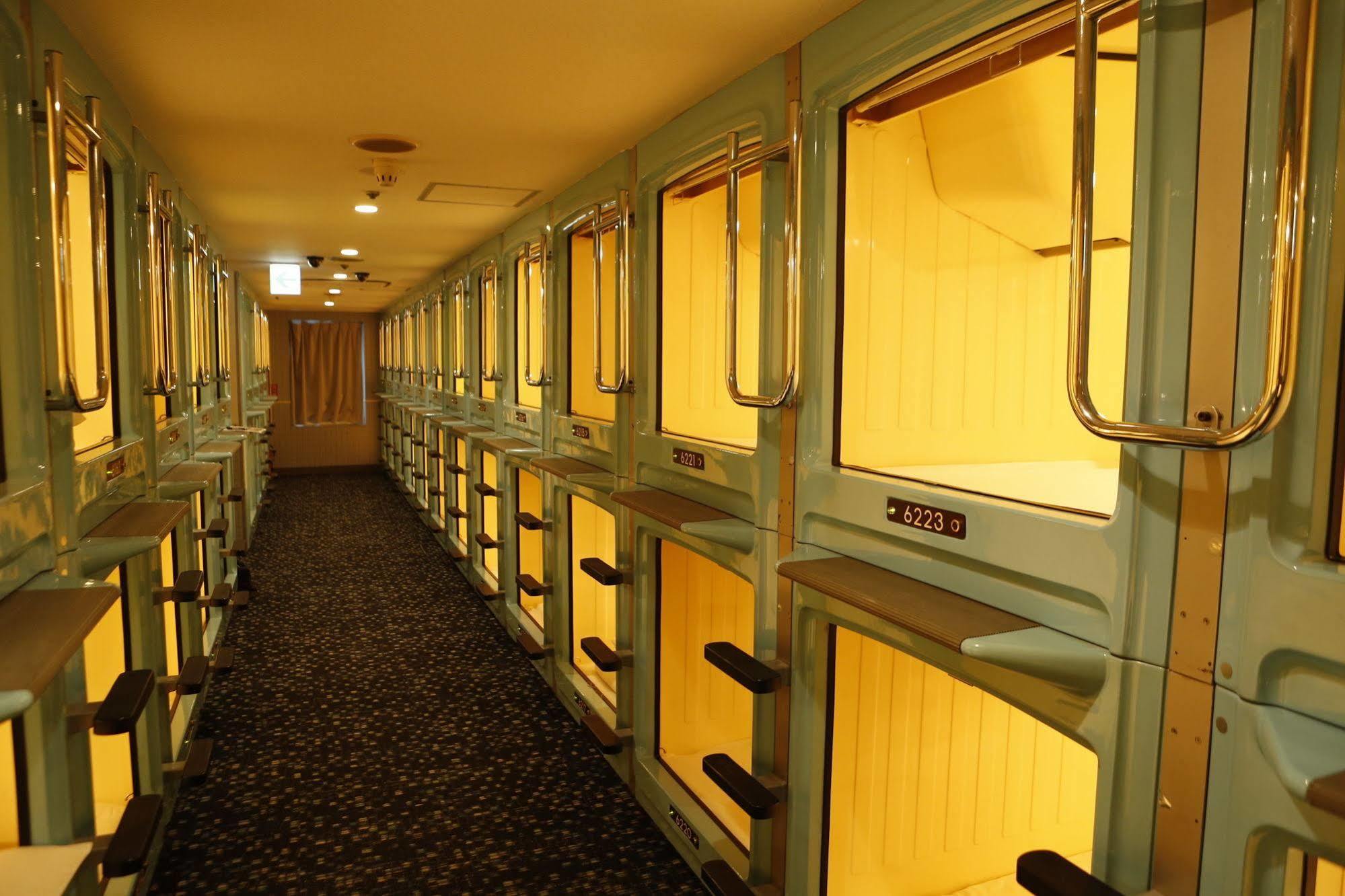 Shinjuku Kuyakusho-Mae Capsule Hotel Tokyo Ngoại thất bức ảnh