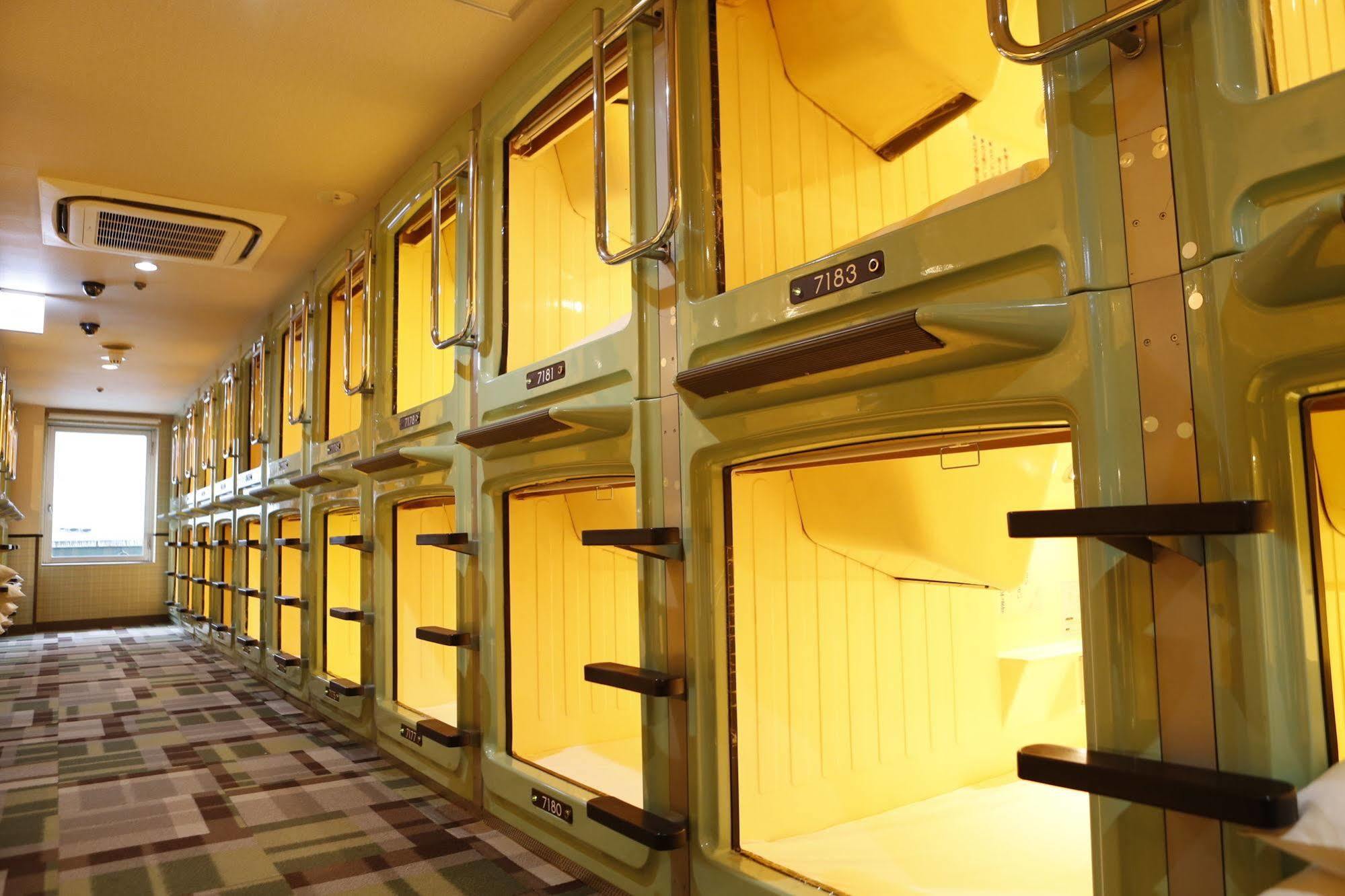 Shinjuku Kuyakusho-Mae Capsule Hotel Tokyo Ngoại thất bức ảnh